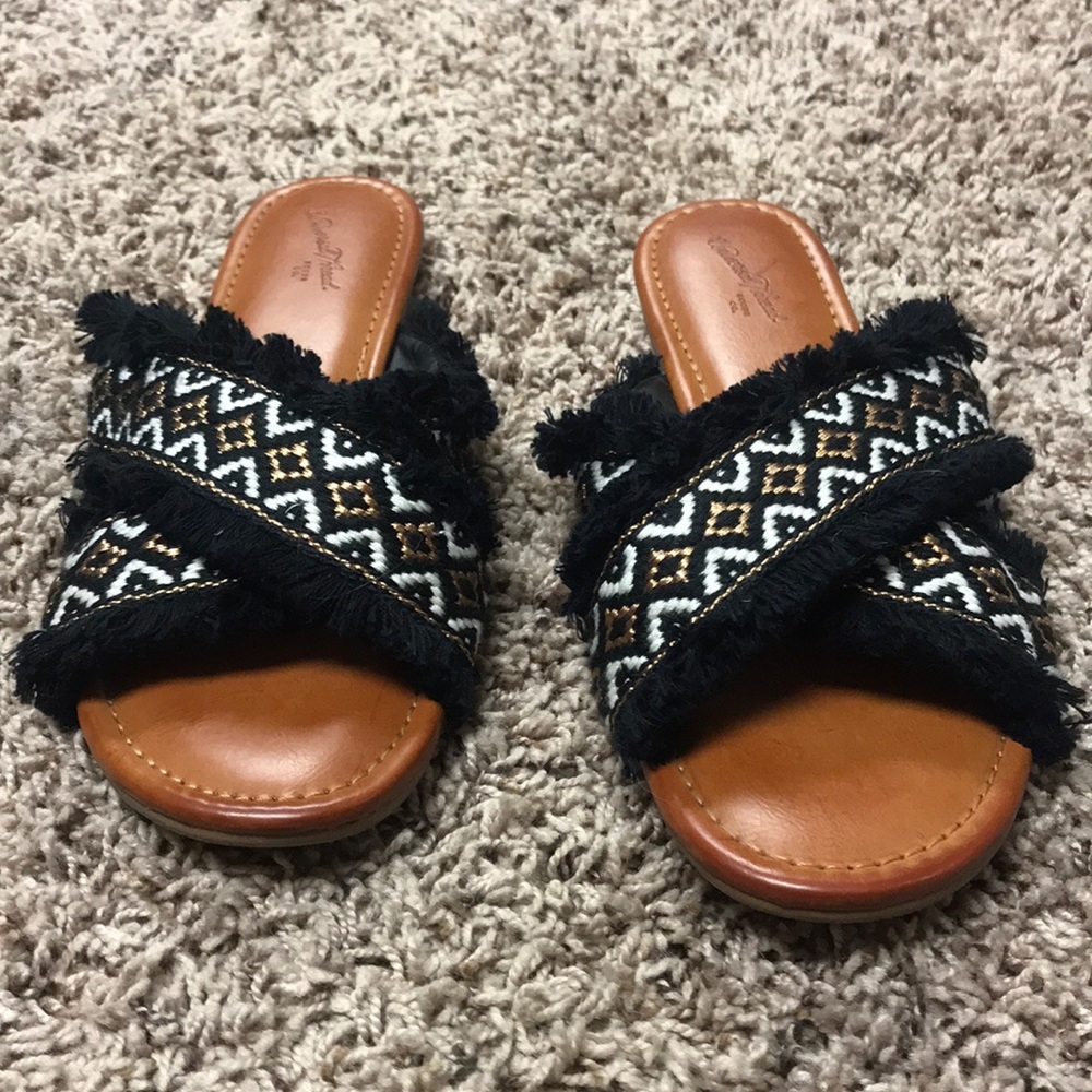 Cute black sandals